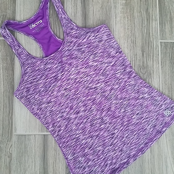 Tops - NWOT purple workout top